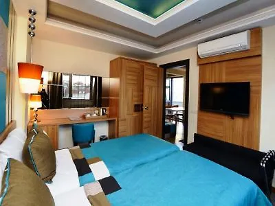 Collage Cihangir 33 Apartmanhotel Isztambul