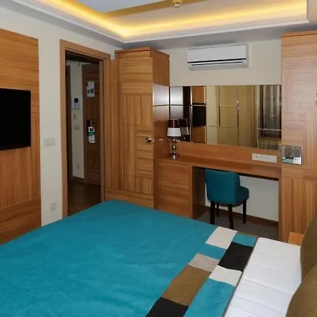 Collage Cihangir 33 Apartmanhotel 4*