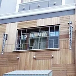 Collage Cihangir 33 Aparthotel