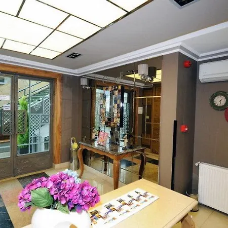 Collage Cihangir 33 Aparthotel 2*