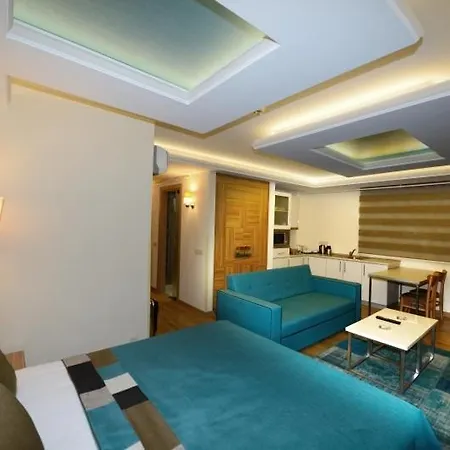 Collage Cihangir 33 2* Istanbul