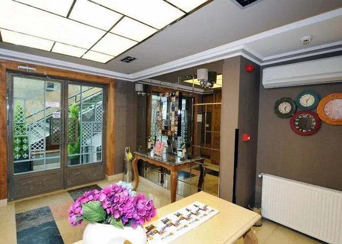 Collage Cihangir 33 Апарт-отель 4*