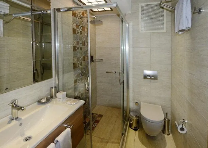 Aparthotel Collage Cihangir 33 2*