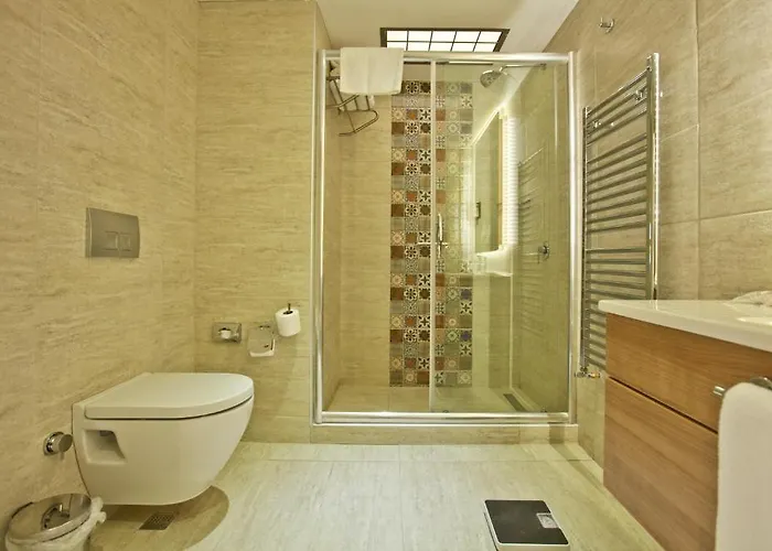 Aparthotel Collage Cihangir 33 2*