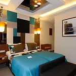 Collage Cihangir 33 Lejlighedshotel